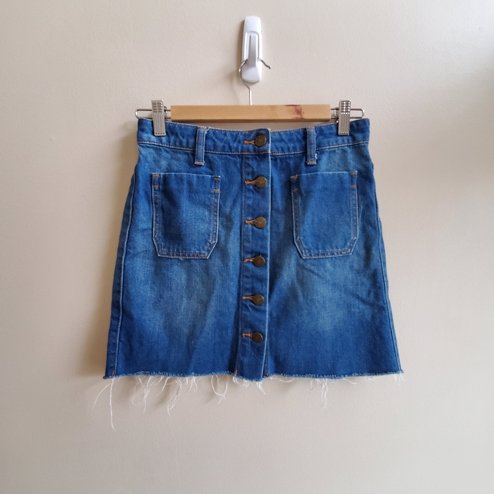 BDG mini jean skirt with button FR opening, XS